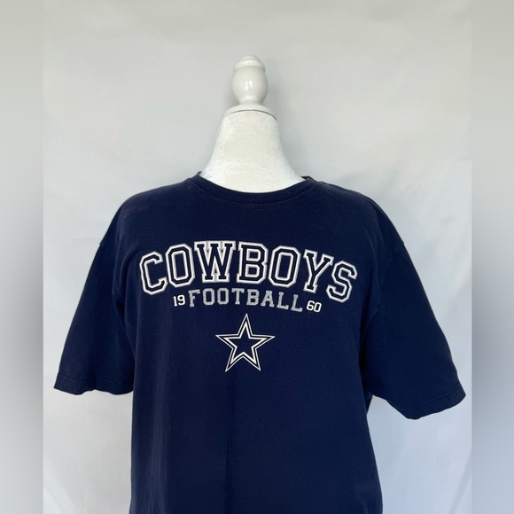 NFL Dallas Cowboys Football Logo Tee - Picture 2 of 7